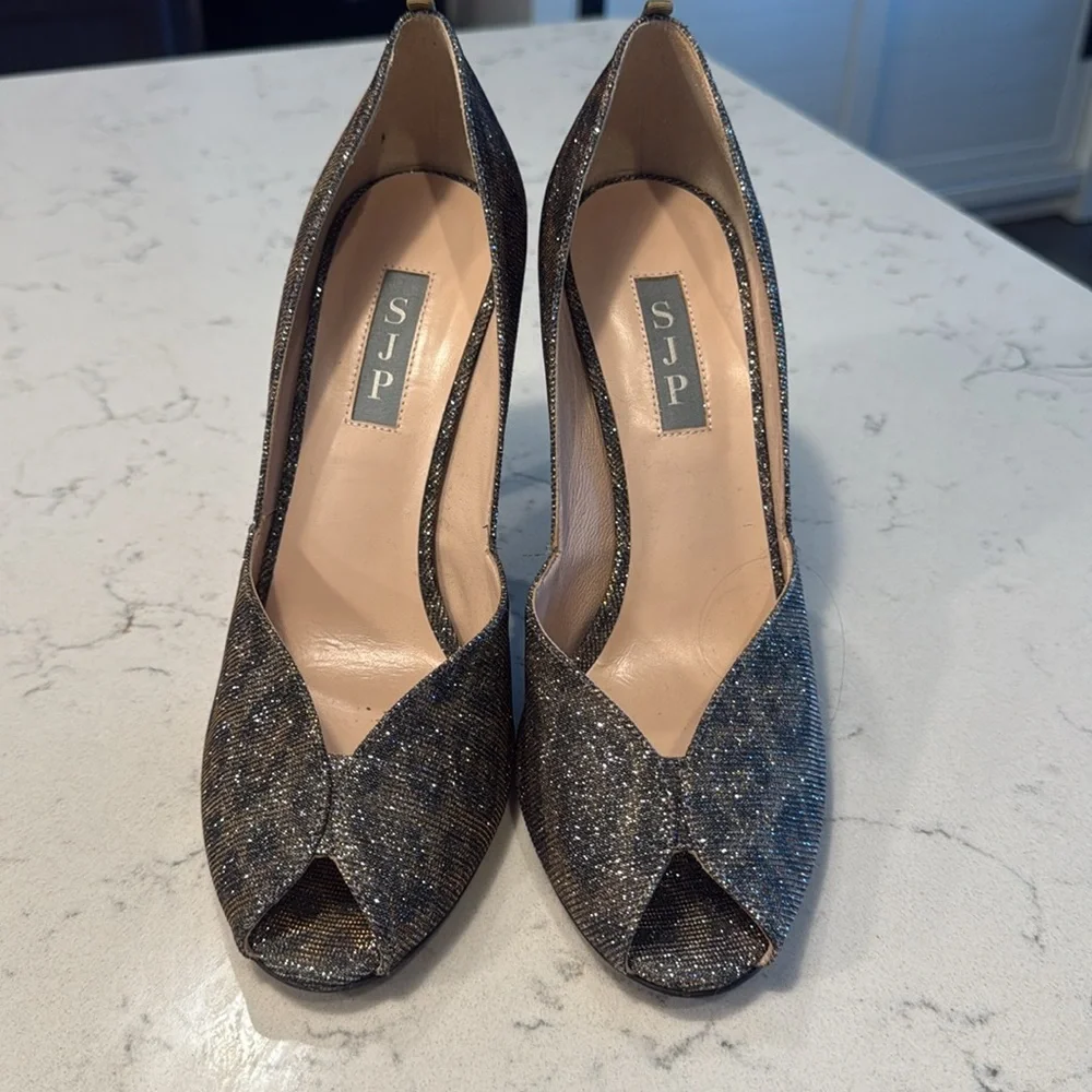 Elegant Glitter Peep-Toe Heels Sarah Jessica Parker

Used - Picture 4 of 6